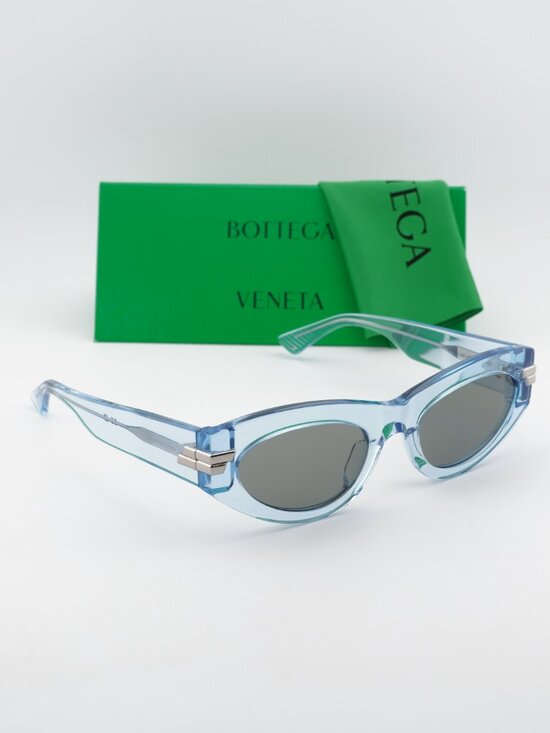 Bottega Veneta BV1189S 003 Cat Eye Sunglasses - Blue / Grey main image 8